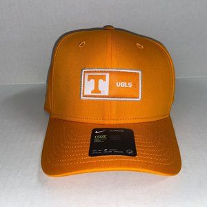 Nike Tennessee Volunteers Aerobill Sideline Hat Cap Swoosh Adjustable NEW
